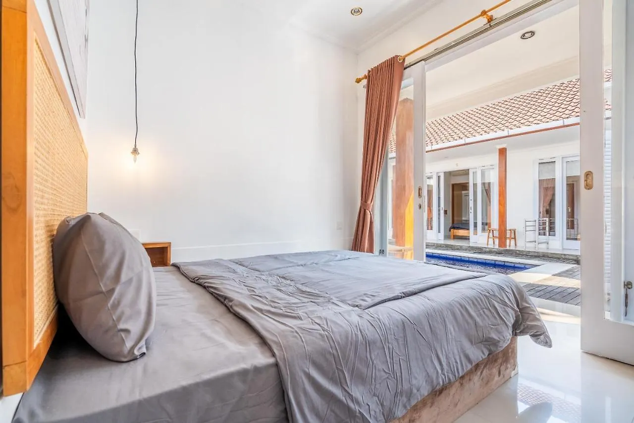 Lumturi House - Centrally Located Seminyak